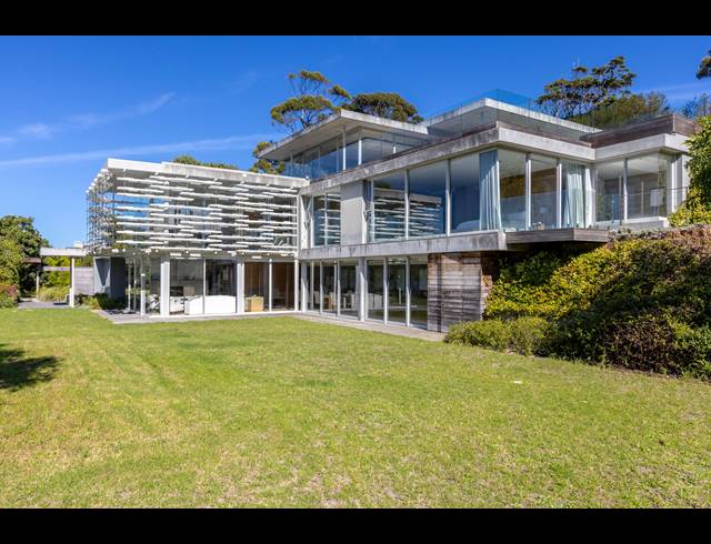 5 BEDROOM FREEHOLD TO LET IN CONSTANTIA